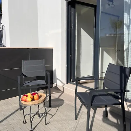 Punta Prima 3 Bedrooms And Solarium Sea View Villa *